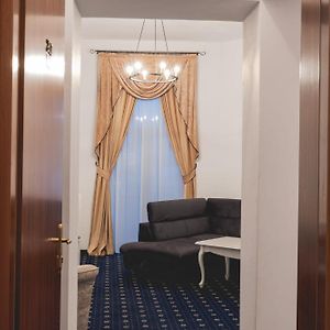 Suite King cu un dormitor